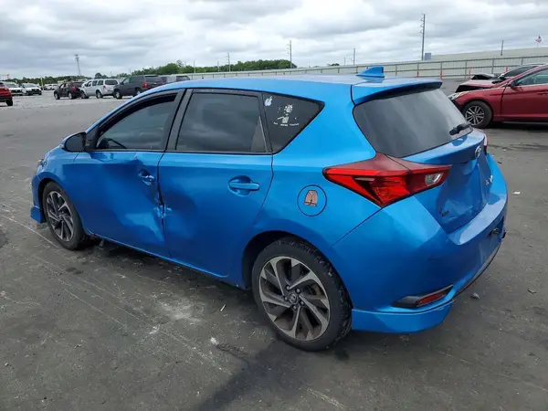 JTNKARJE8JJ563194 2018 TOYOTA COROLLA - Image 2