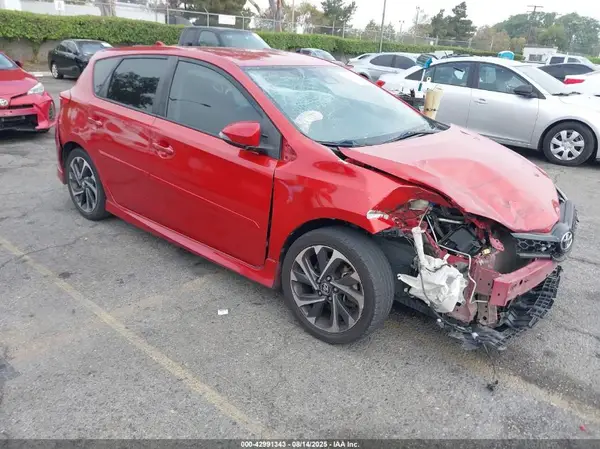 JTNKARJE8JJ564894 2018 TOYOTA COROLLA - Image 1
