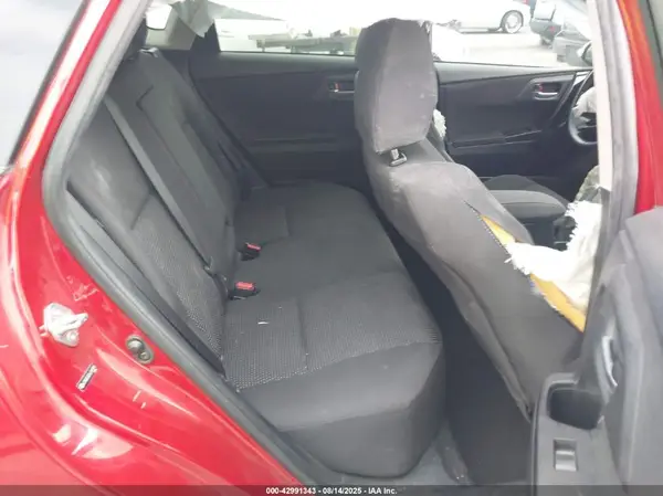 JTNKARJE8JJ564894 2018 TOYOTA COROLLA - Image 8