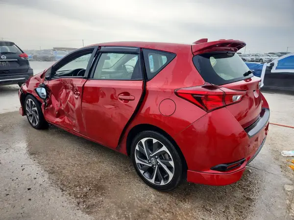 JTNKARJE8JJ565821 2018 TOYOTA COROLLA - Image 2