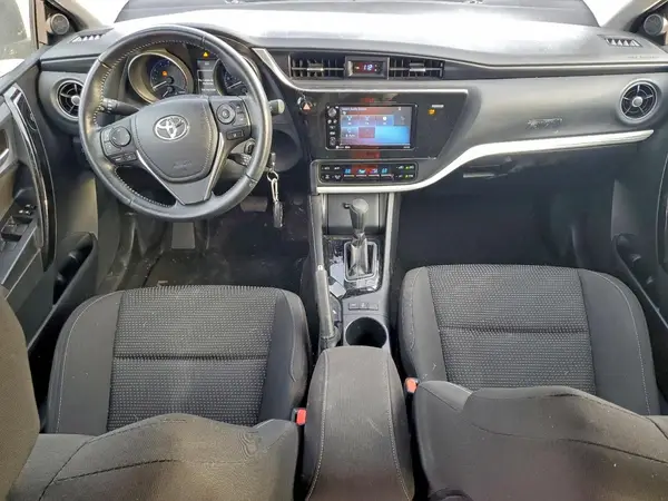 JTNKARJE8JJ569027 2018 TOYOTA COROLLA - Image 8
