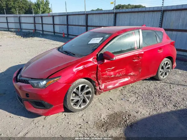 JTNKARJE8JJ569612 2018 TOYOTA COROLLA - Image 2