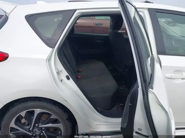 JTNKARJE8JJ570260 2018 TOYOTA COROLLA - Image 8