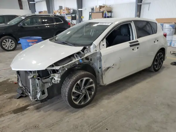 JTNKARJE8JJ570680 2018 TOYOTA COROLLA - Image 1
