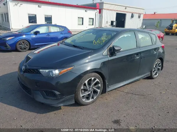 JTNKARJE8JJ572106 2018 TOYOTA COROLLA - Image 2
