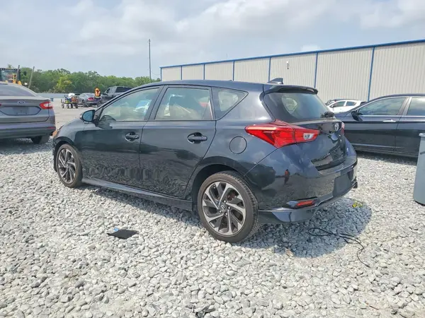 JTNKARJE8JJ572249 2018 TOYOTA COROLLA - Image 2
