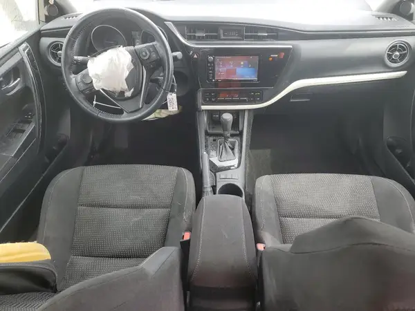 JTNKARJE8JJ575636 2018 TOYOTA COROLLA - Image 8