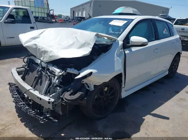 JTNKARJE9HJ533566 2017 TOYOTA COROLLA - Image 2