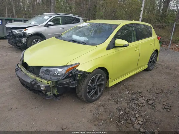 JTNKARJE9HJ536015 2017 TOYOTA COROLLA - Image 2