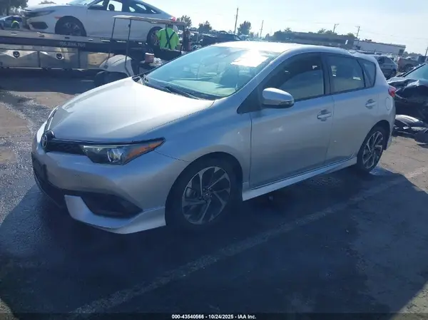 JTNKARJE9HJ539643 2017 TOYOTA COROLLA - Image 2
