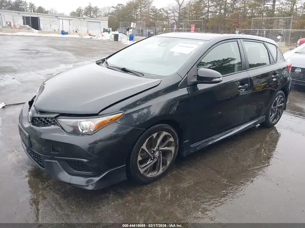 JTNKARJE9HJ547645 2017 TOYOTA COROLLA - Image 2