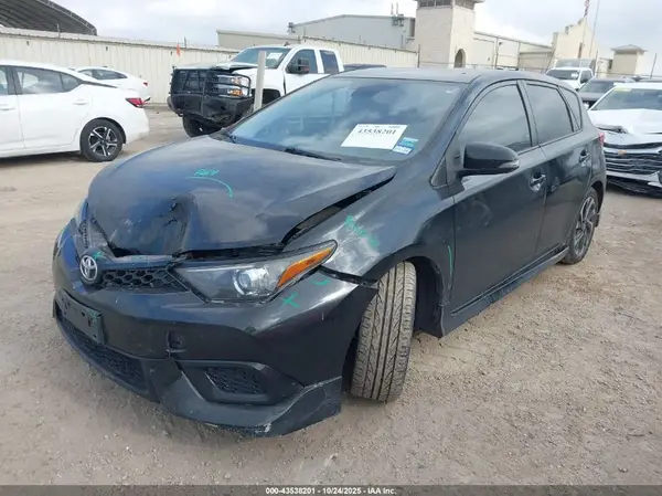 JTNKARJE9HJ548777 2017 TOYOTA COROLLA - Image 2