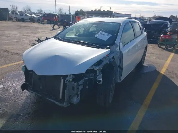 JTNKARJE9HJ551288 2017 TOYOTA COROLLA - Image 2