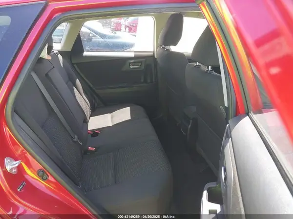 JTNKARJE9JJ556187 2018 TOYOTA COROLLA - Image 8