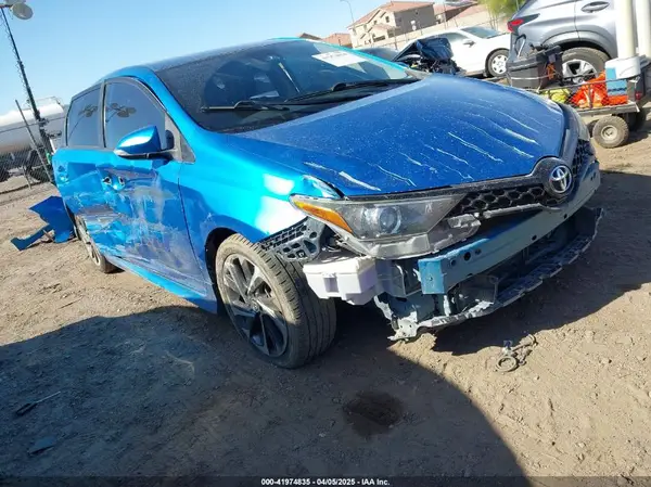 JTNKARJE9JJ556772 2018 TOYOTA COROLLA - Image 1