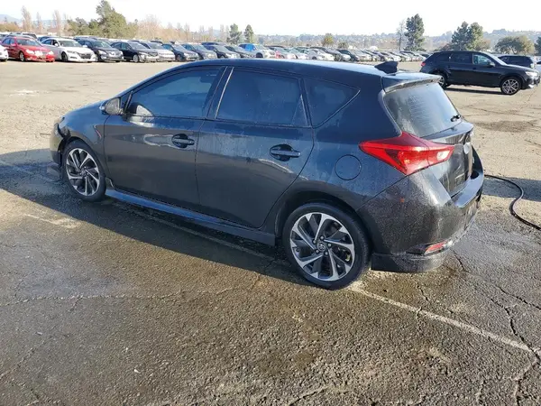 JTNKARJE9JJ557128 2018 TOYOTA COROLLA - Image 2