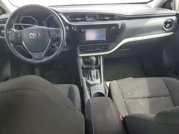 JTNKARJE9JJ558375 2018 TOYOTA COROLLA - Image 8
