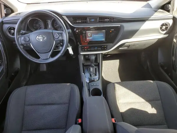 JTNKARJE9JJ558599 2018 TOYOTA COROLLA - Image 8
