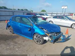 JTNKARJE9JJ562572 2018 TOYOTA COROLLA