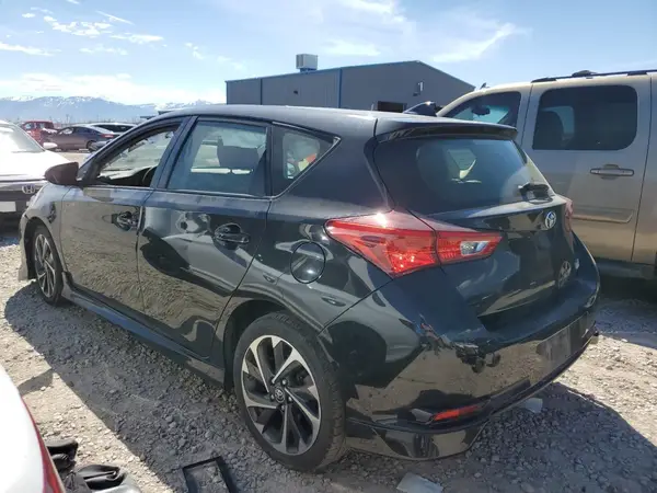 JTNKARJE9JJ563253 2018 TOYOTA COROLLA - Image 2