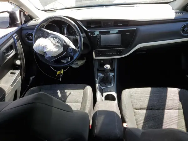 JTNKARJE9JJ563253 2018 TOYOTA COROLLA - Image 8