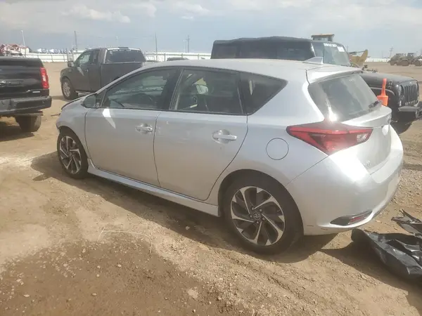 JTNKARJE9JJ563883 2018 TOYOTA COROLLA - Image 2