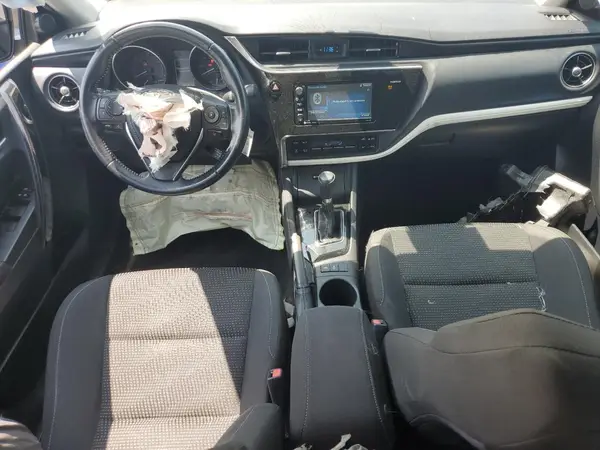JTNKARJE9JJ563964 2018 TOYOTA COROLLA - Image 8