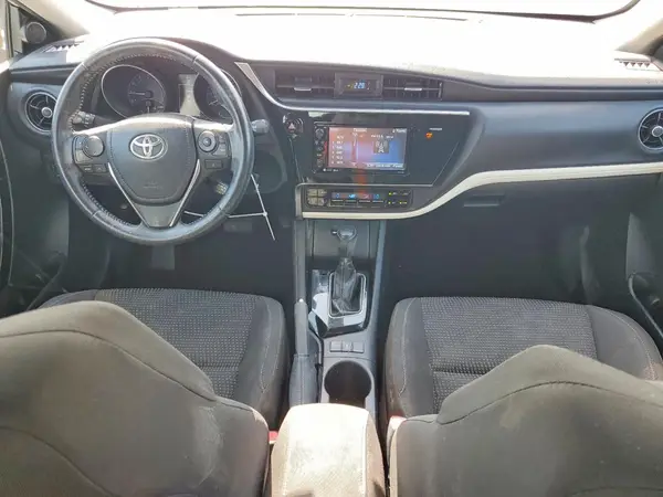 JTNKARJE9JJ565472 2018 TOYOTA COROLLA - Image 8