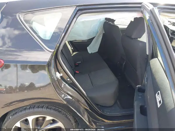 JTNKARJE9JJ566573 2018 TOYOTA COROLLA - Image 8