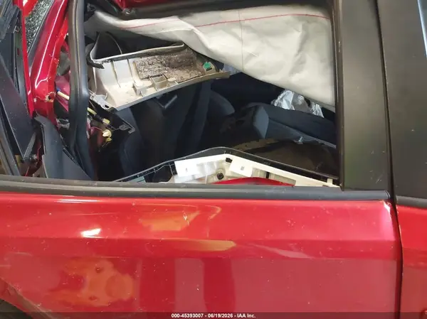 JTNKARJE9JJ567948 2018 TOYOTA COROLLA - Image 8