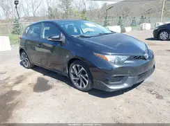 JTNKARJE9JJ568257 2018 TOYOTA COROLLA