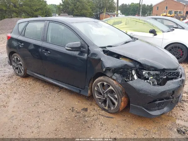 JTNKARJE9JJ568405 2018 TOYOTA COROLLA - Image 1