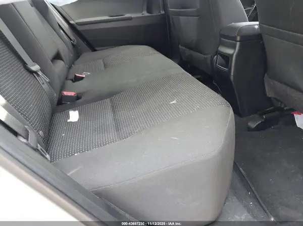 JTNKARJE9JJ570526 2018 TOYOTA COROLLA - Image 8