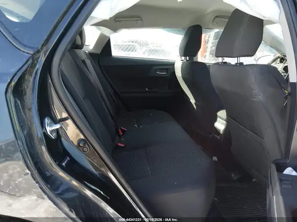 JTNKARJE9JJ572700 2018 TOYOTA COROLLA - Image 8