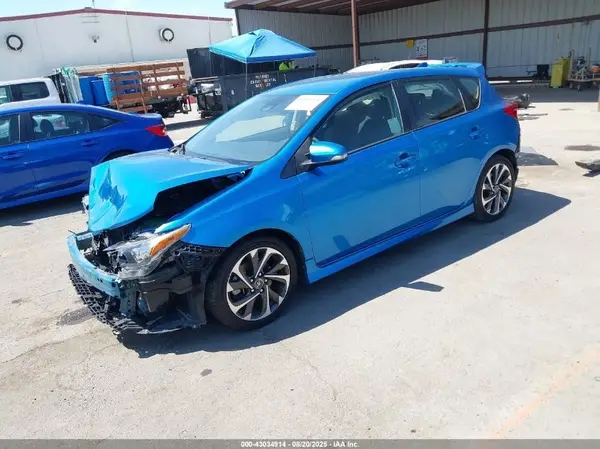 JTNKARJE9JJ573491 2018 TOYOTA COROLLA - Image 2