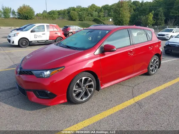 JTNKARJE9JJ576293 2018 TOYOTA COROLLA - Image 2