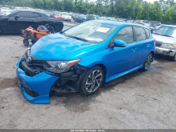 JTNKARJEXJJ567876 2018 TOYOTA COROLLA - Image 2