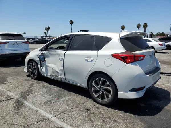 JTNKARJEXJJ573631 2018 TOYOTA COROLLA - Image 2