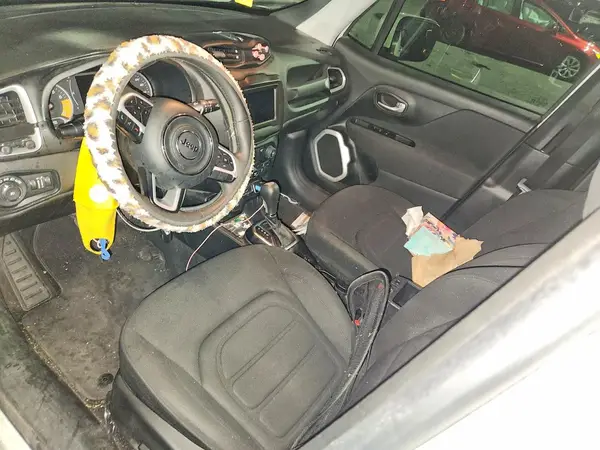 K62201 2019 JEEP RENEGADE - Image 8