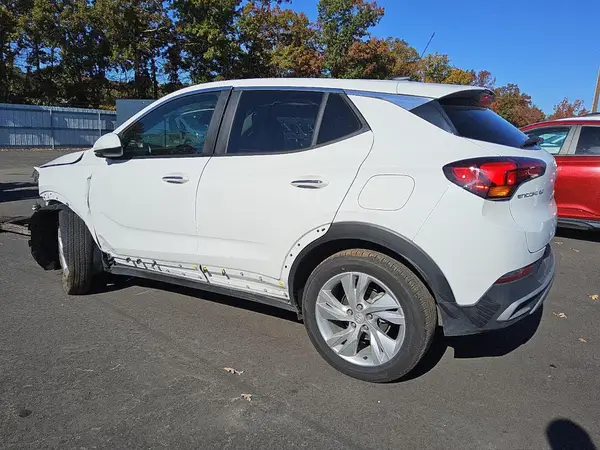 KL4AMBS25RB198167 2024 BUICK ENCORE GX - Image 2