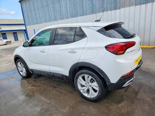 KL4AMBS29RB078503 2024 BUICK ENCORE - Image 2