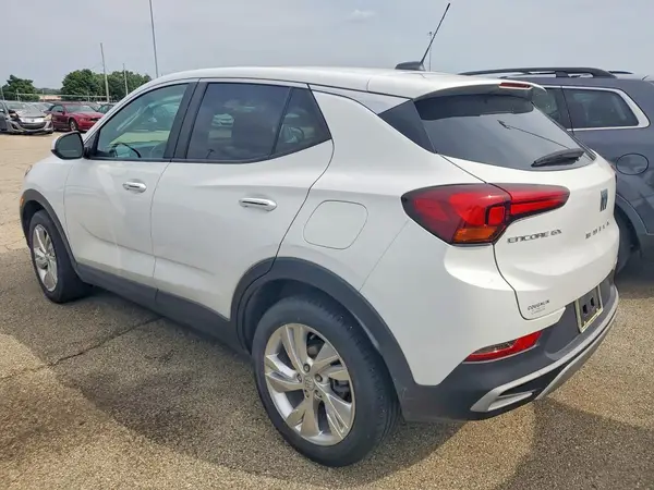 KL4AMBS29RB215424 2024 BUICK ENCORE - Image 2