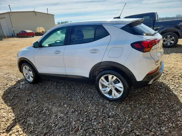 KL4AMBSL0RB183083 2024 BUICK ENCORE - Image 2