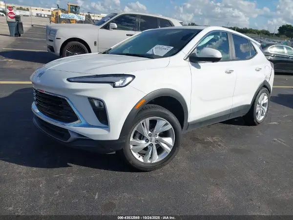 KL4AMBSL2RB161425 2024 BUICK ENCORE GX - Image 2