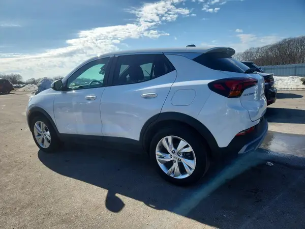 KL4AMBSL6SB138235 2025 BUICK ENCORE - Image 2