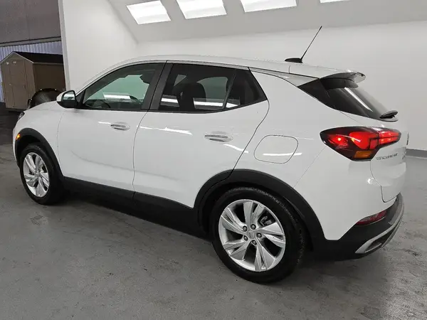 KL4AMBSL8SB143971 2025 BUICK ENCORE GX - Image 2