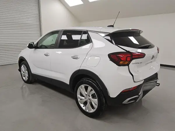 KL4AMBSLXSB195599 2025 BUICK ENCORE GX - Image 2