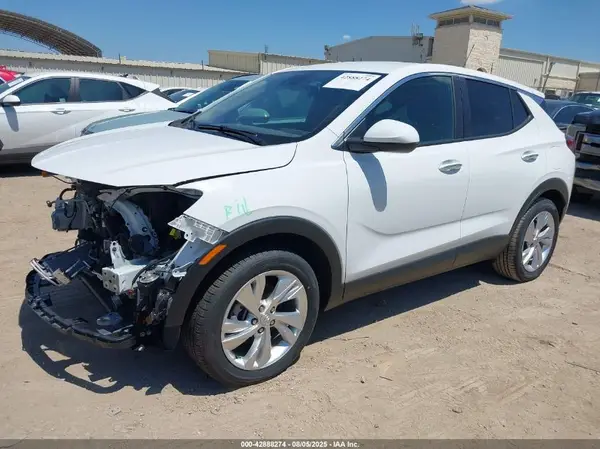 KL4AMBSP2SB028186 2025 BUICK ENCORE GX - Image 2