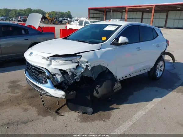 KL4AMBSP7SB181579 2025 BUICK ENCORE GX - Image 2