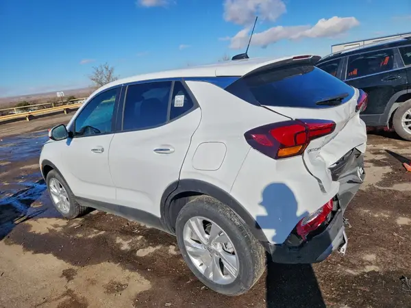 KL4AMBSP8SB109404 2025 BUICK ENCORE - Image 2